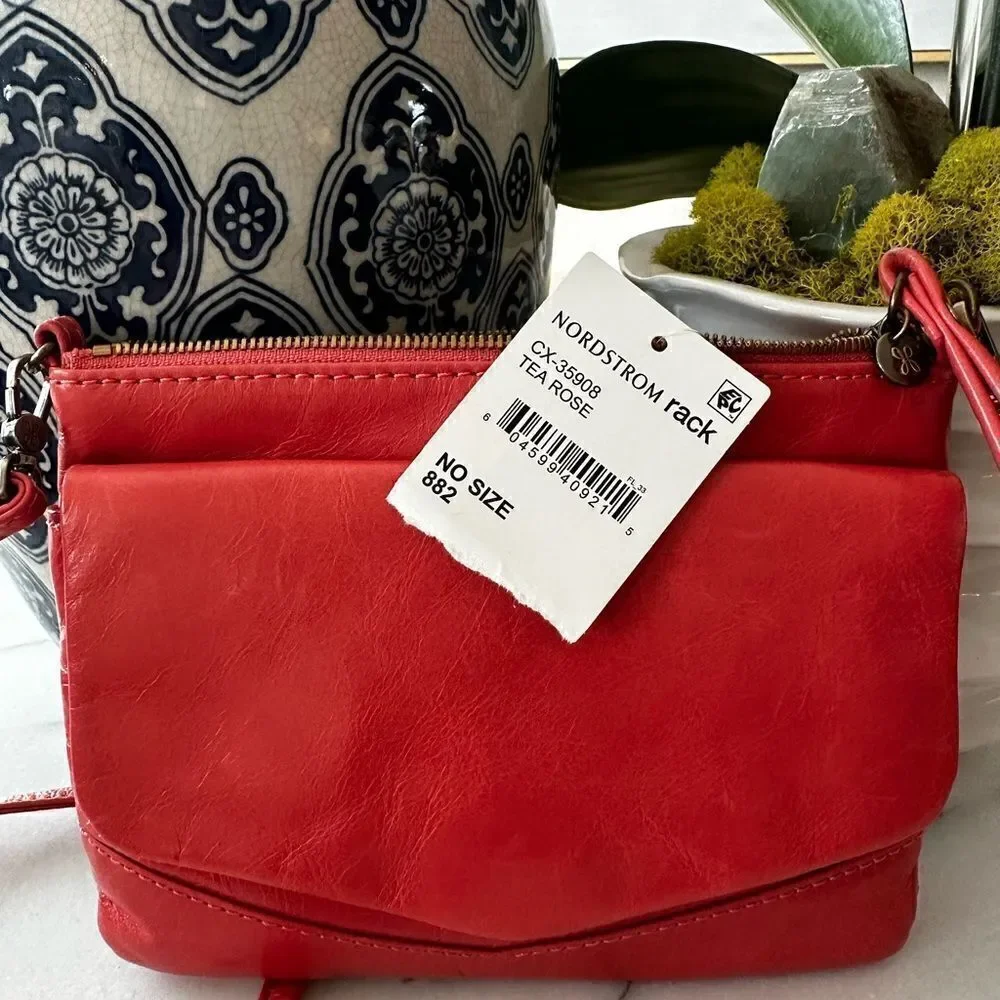 Hobo Jetty convertible mini crossbody in tea rose